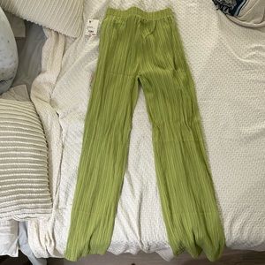 Nwt green pants